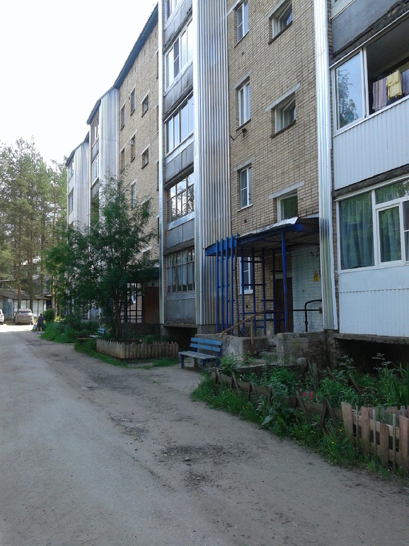 Респ. Коми, г. Сыктывкар, пгт. Верхняя Максаковка, ул. Максаковская, д. 2-фасад здания