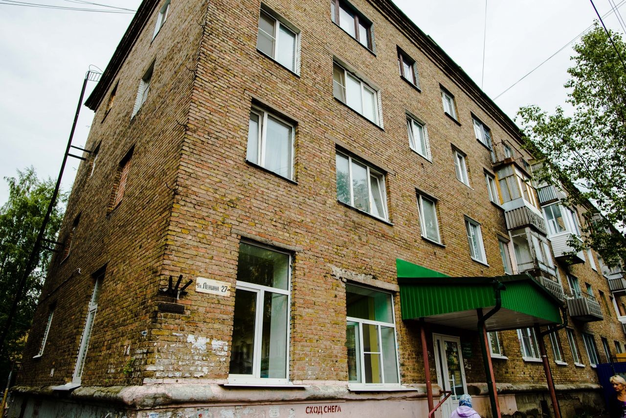 Респ. Коми, г. Сыктывкар, ул. Ленина, д. 27-фасад здания