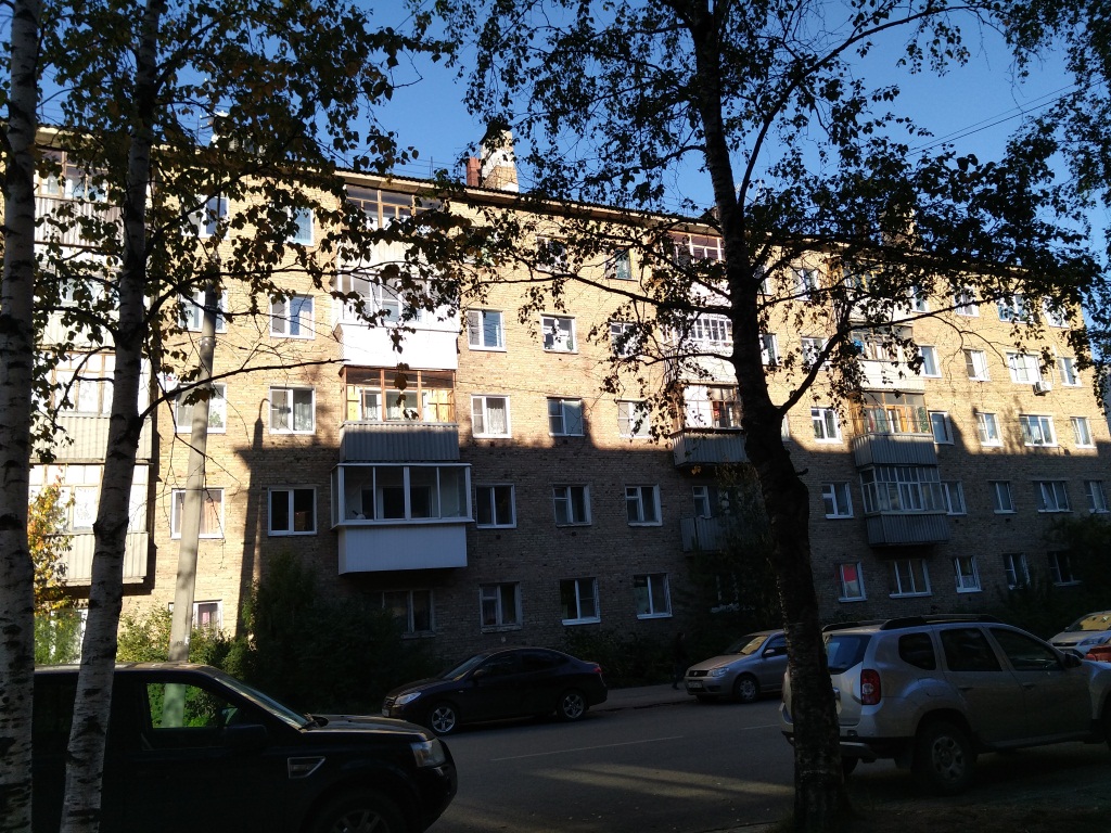 Респ. Коми, г. Сыктывкар, ул. Ленина, д. 77-фасад здания