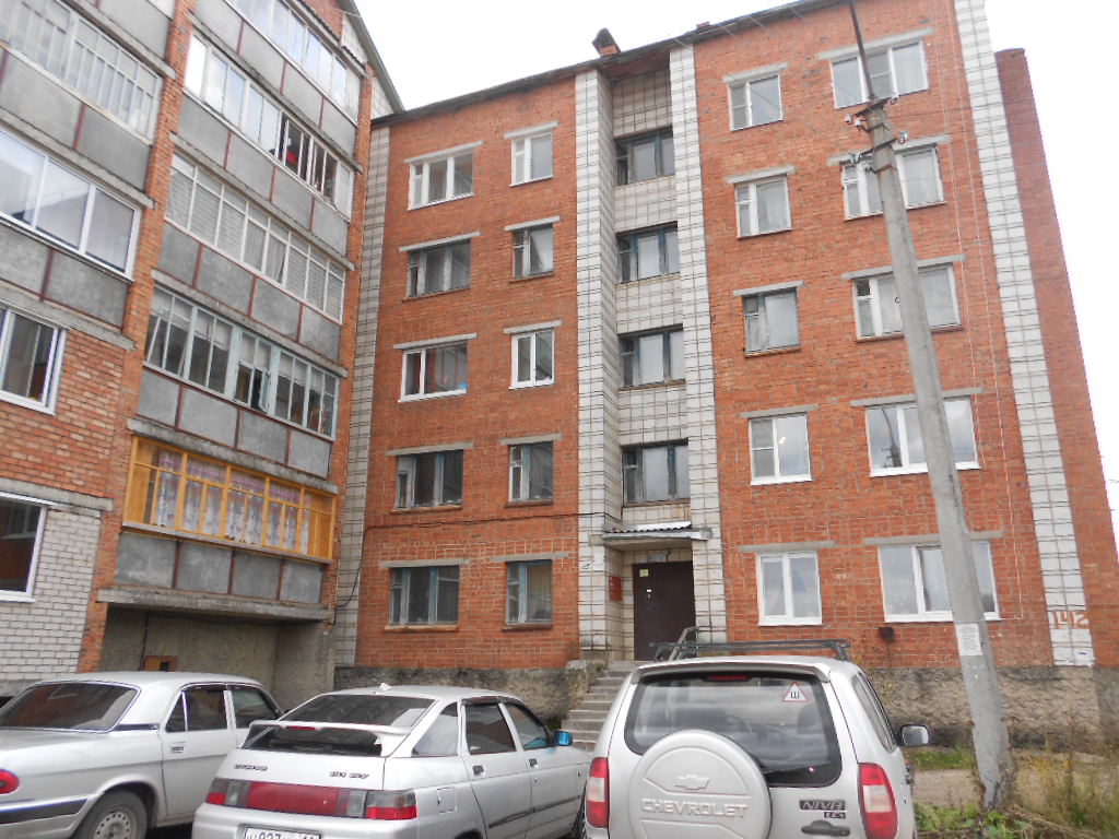 Респ. Коми, г. Сыктывкар, ул. Морозова, д. 142-фасад здания