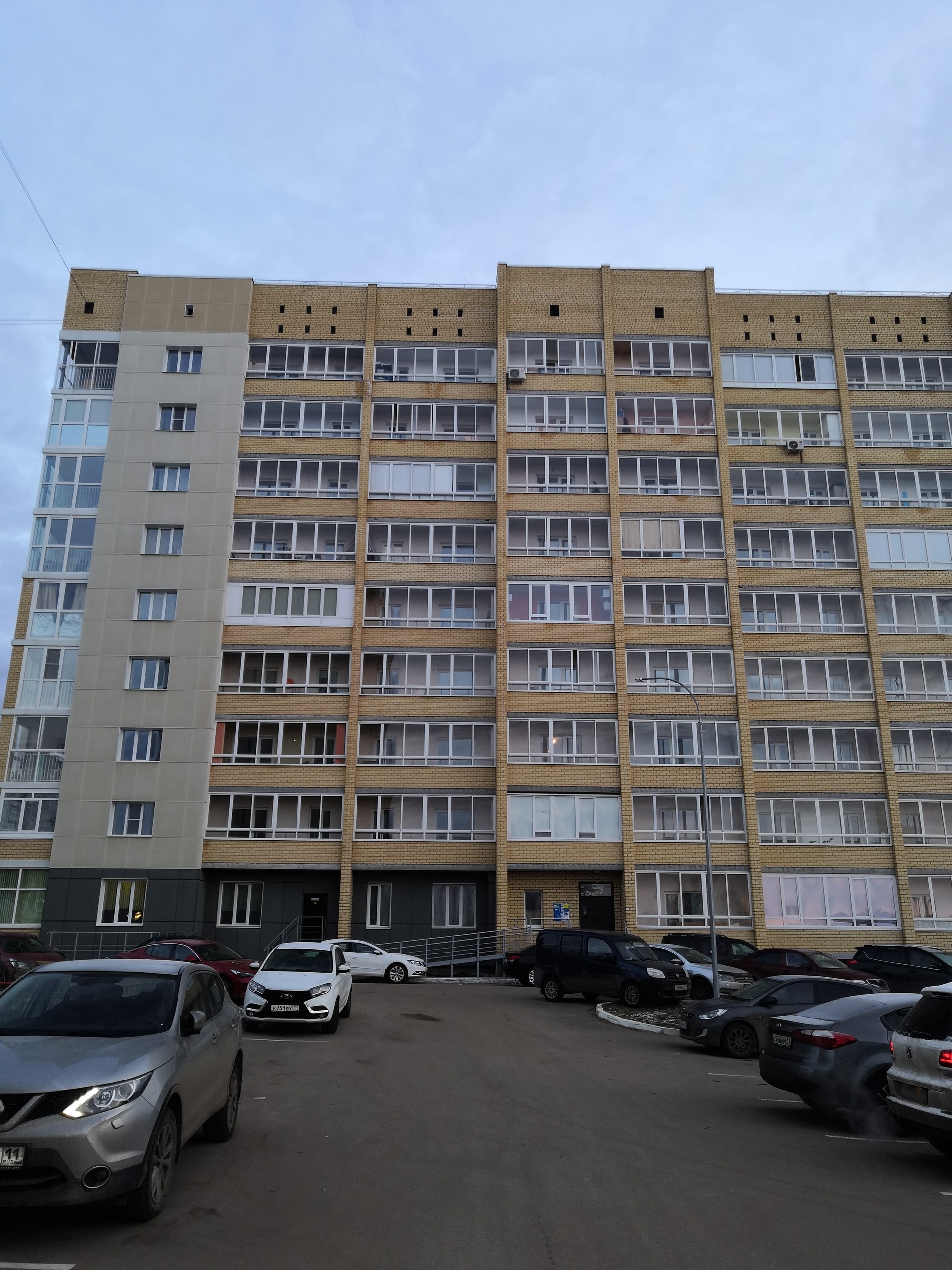 Респ. Коми, г. Сыктывкар, ул. Морозова, д. 205-фасад здания