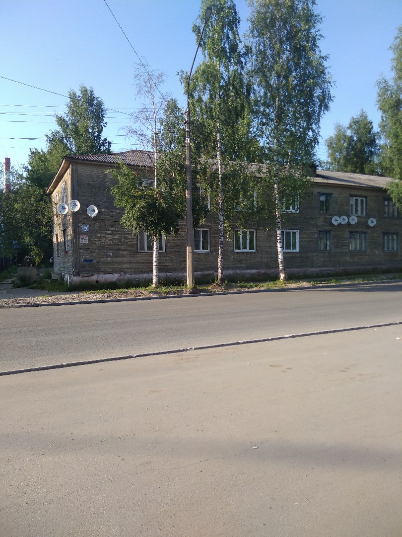 Респ. Коми, г. Сыктывкар, ул. Оплеснина, д. 52-фасад здания