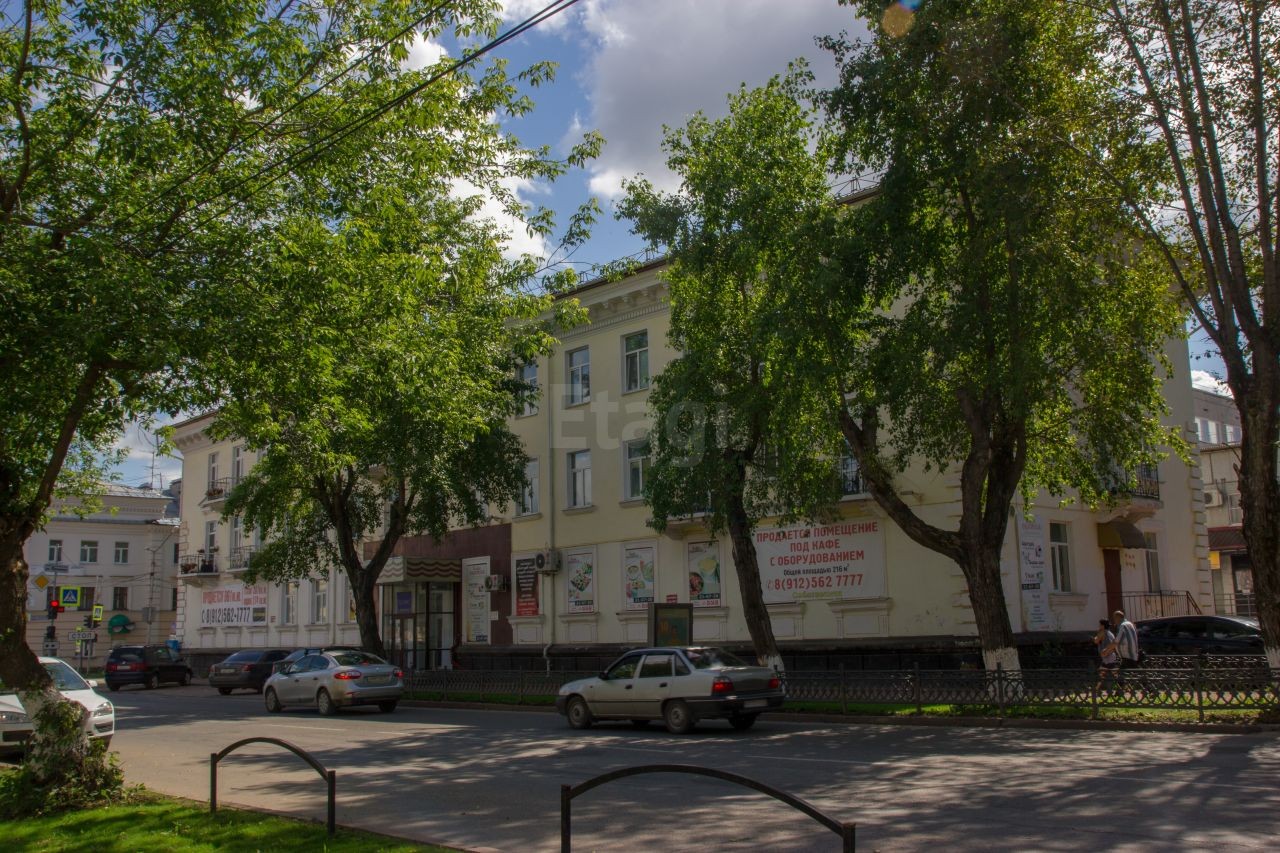 Респ. Коми, г. Сыктывкар, ул. Орджоникидзе, д. 17-фасад здания