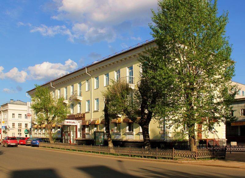 Респ. Коми, г. Сыктывкар, ул. Орджоникидзе, д. 17-фасад здания