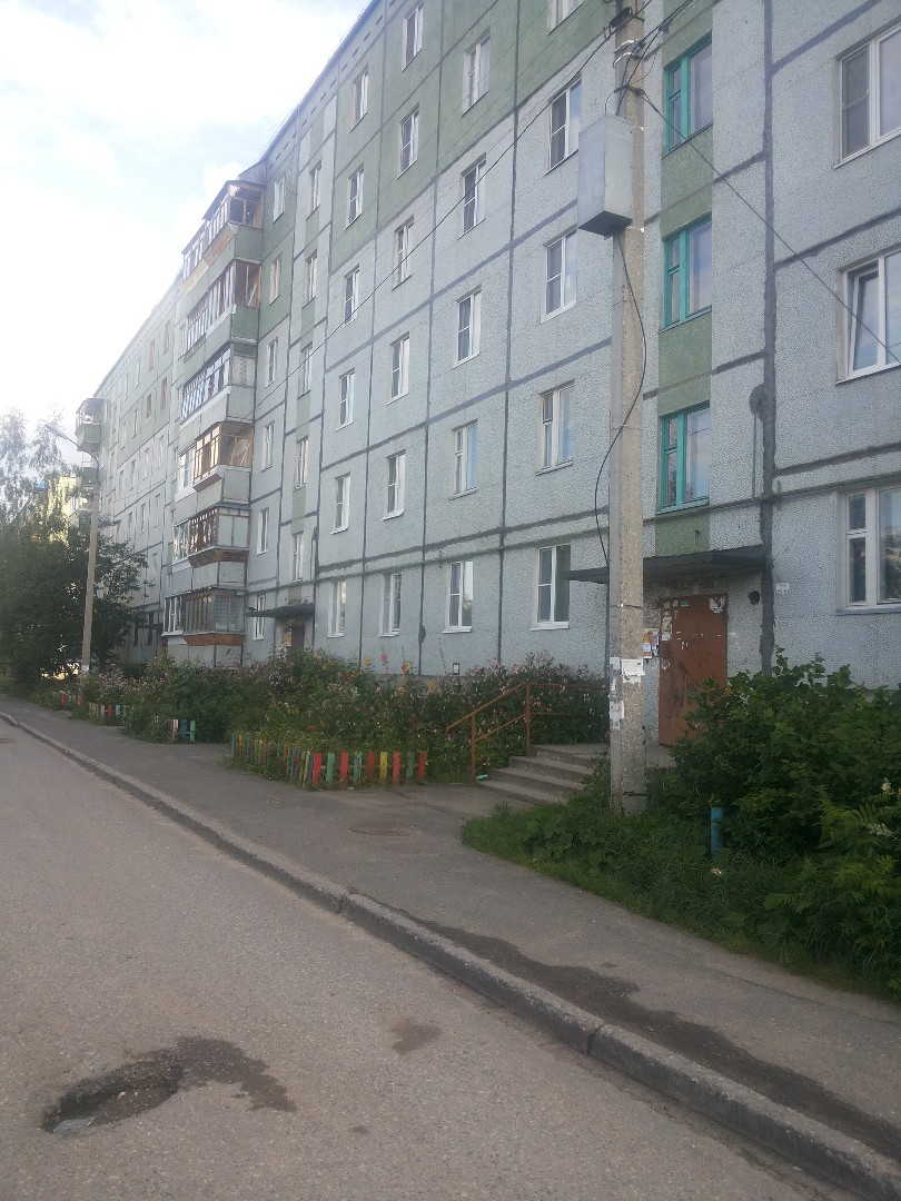 Респ. Коми, г. Сыктывкар, ул. Петрозаводская, д. 42-фасад здания