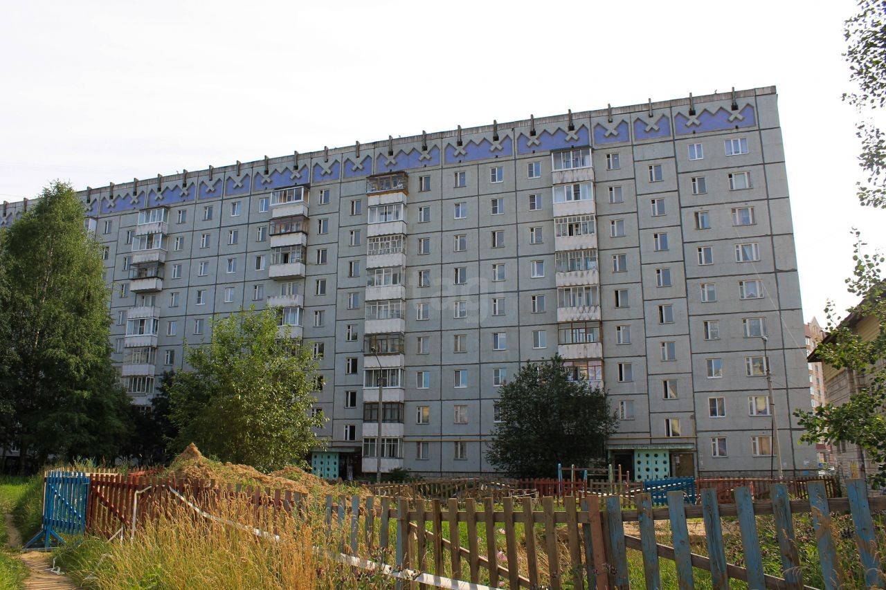 Респ. Коми, г. Сыктывкар, ул. Петрозаводская, д. 54-фасад здания