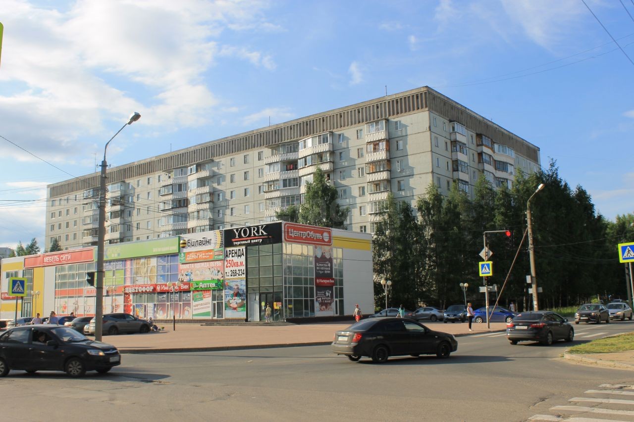 Респ. Коми, г. Сыктывкар, ул. Петрозаводская, д. 56-фасад здания
