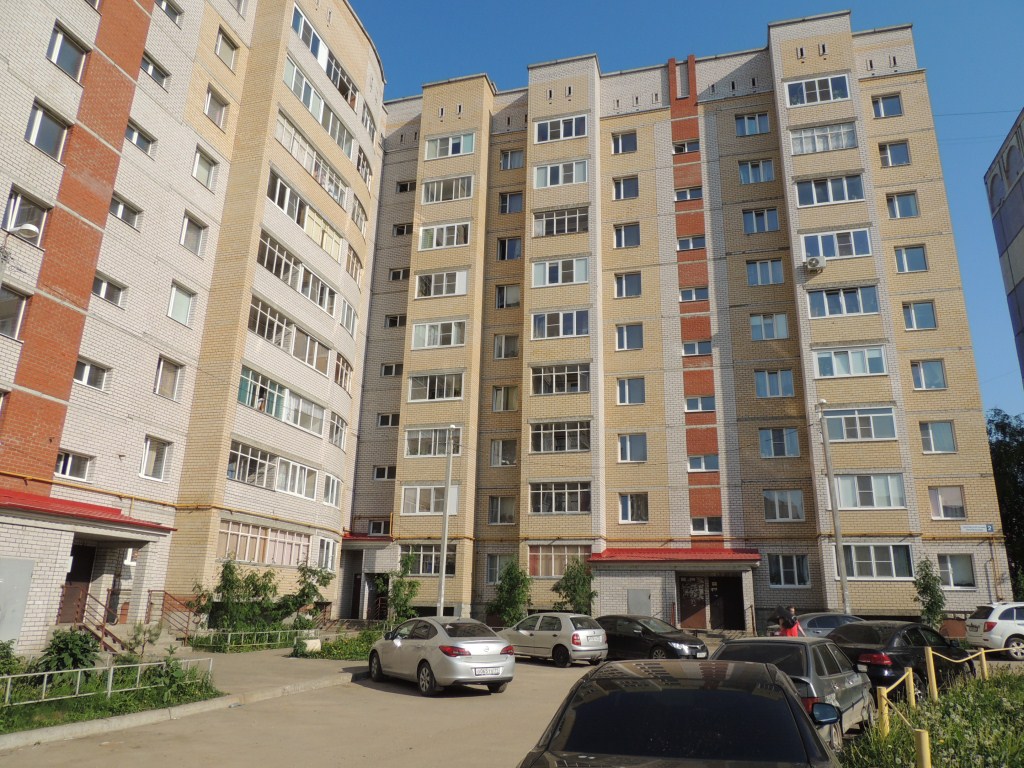 Респ. Коми, г. Сыктывкар, б-р. Покровский, д. 2-фасад здания