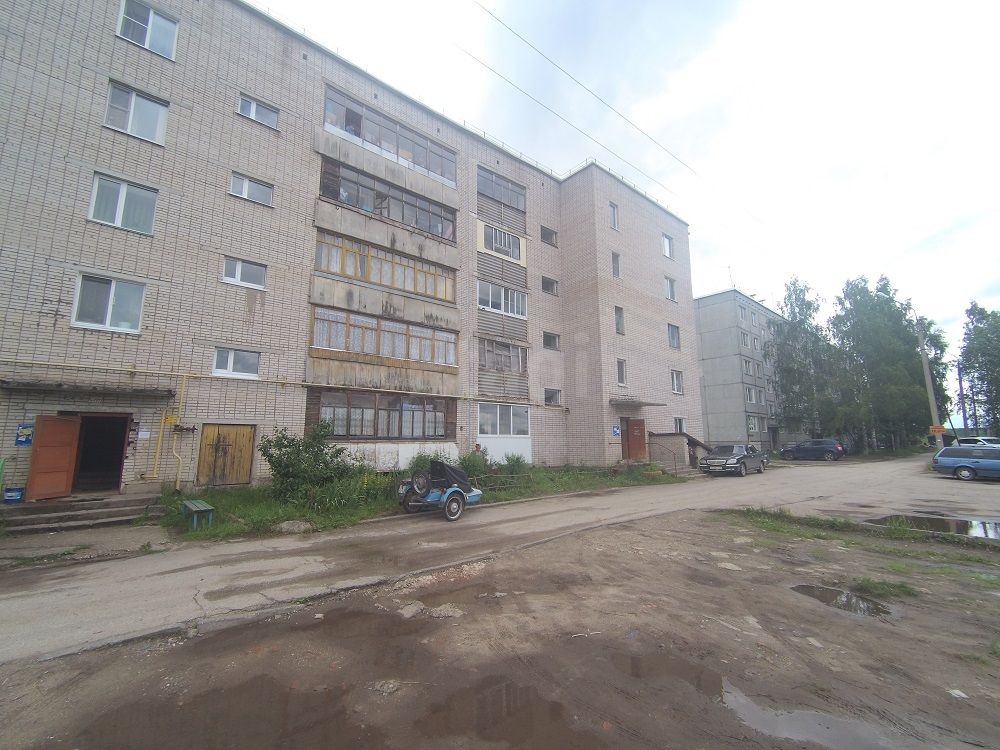 Респ. Коми, г. Сыктывкар, ул. Ручейная, д. 32-фасад здания