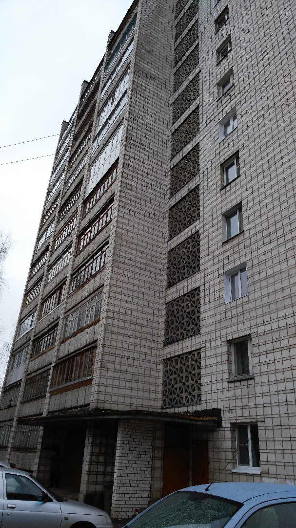 Респ. Коми, г. Сыктывкар, ул. Старовского, д. 32-фасад здания