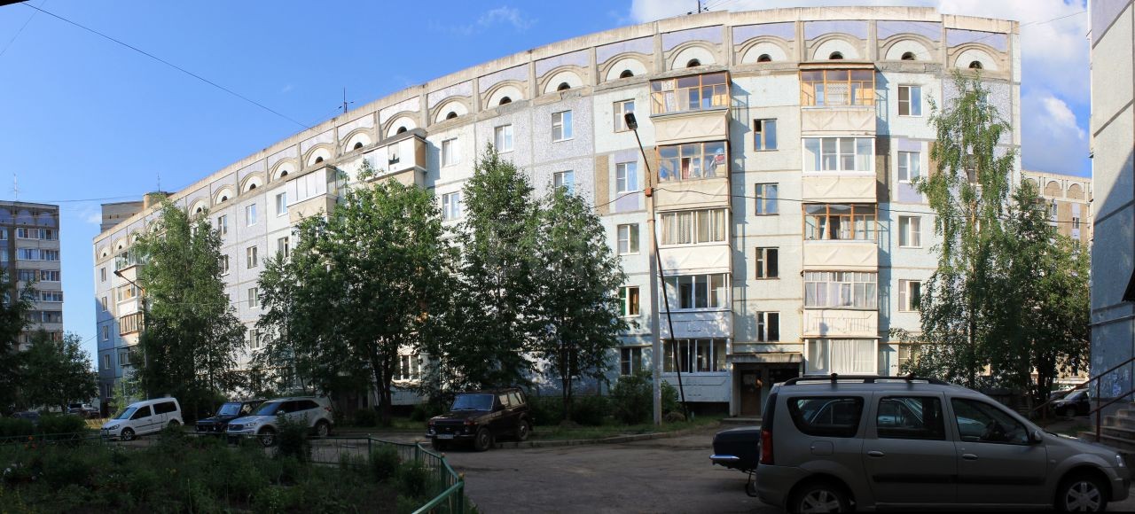 Респ. Коми, г. Сыктывкар, ул. Тентюковская, д. 127-фасад здания
