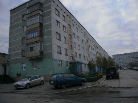 Респ. Коми, г. Усинск, ул. Комсомольская, д. 1-фасад здания