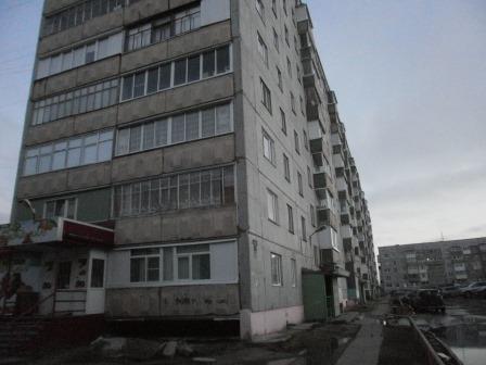 Респ. Коми, г. Усинск, ул. Ленина, д. 15-фасад здания