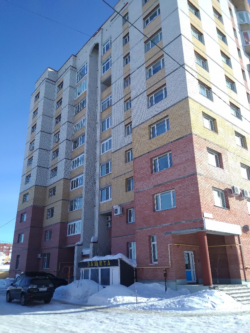 Респ. Коми, г. Усинск, ул. Мира, д. 4-фасад здания