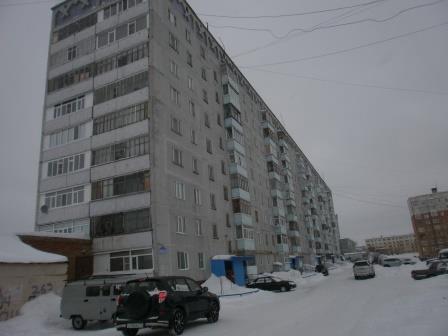 Респ. Коми, г. Усинск, ул. Нефтяников, д. 36-фасад здания