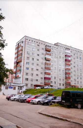 Респ. Коми, г. Ухта, ул. Сенюкова, д. 16-фасад здания