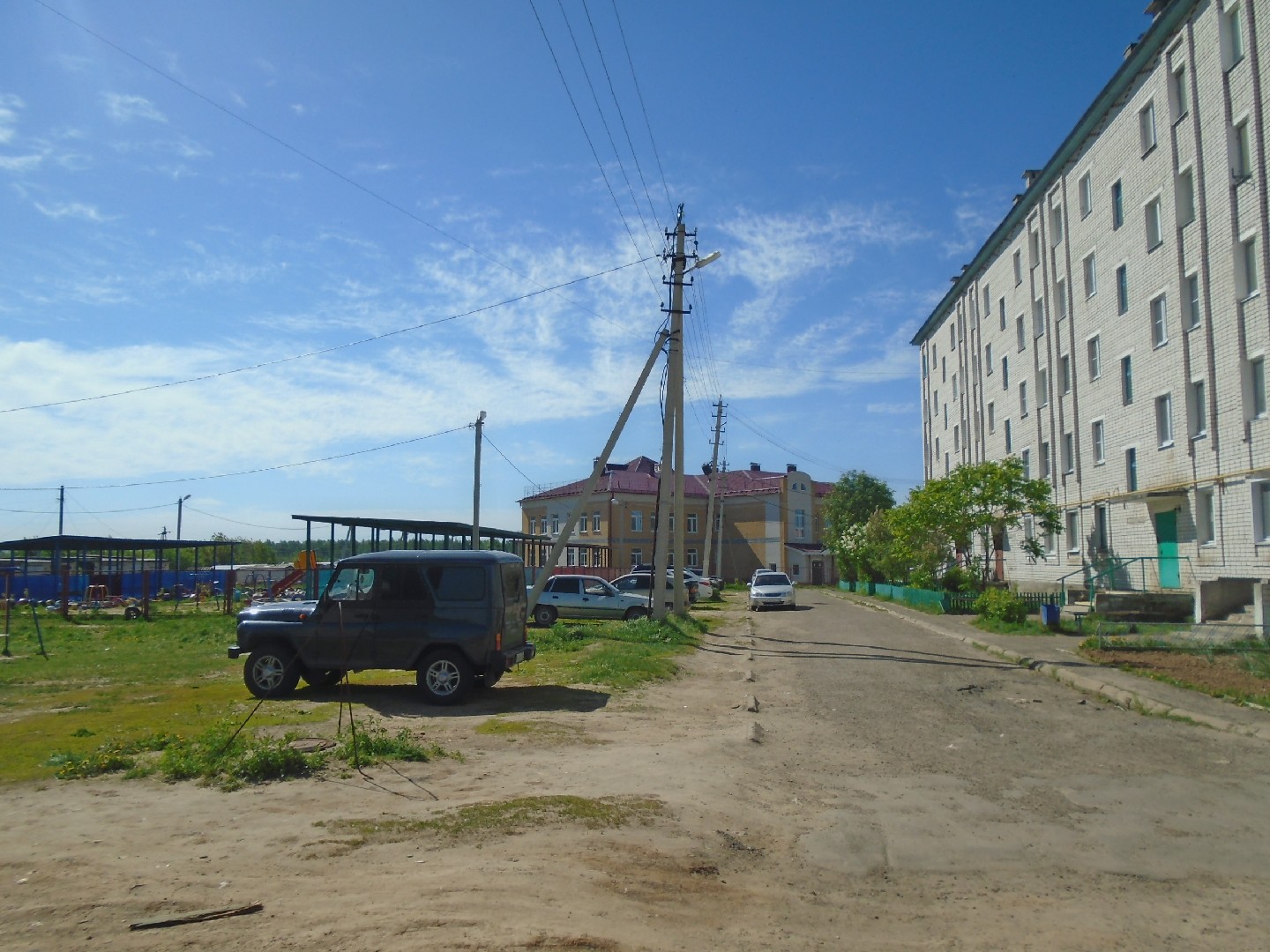 Респ. Марий Эл, р-н. Волжский, пгт. Приволжский, ул. Новая, д. 7-фасад здания