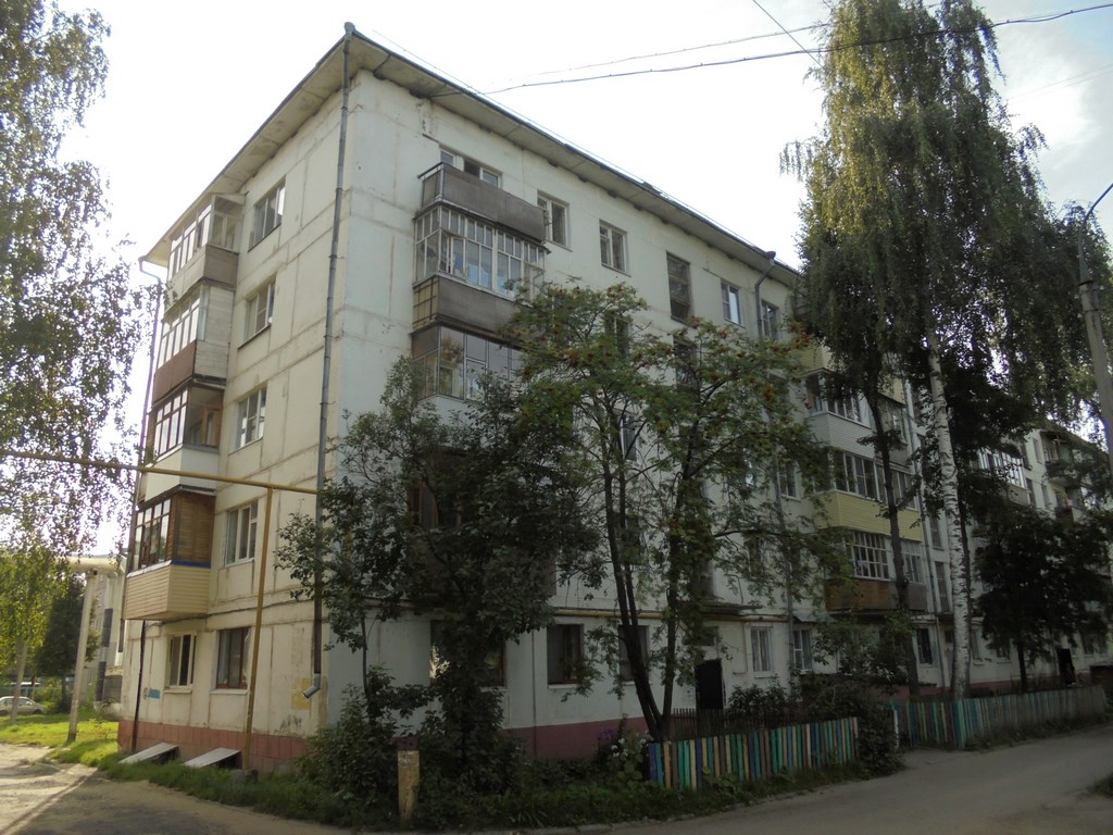 Респ. Марий Эл, г. Йошкар-Ола, ул. Зои Космодемьянской, д. 126-фасад здания