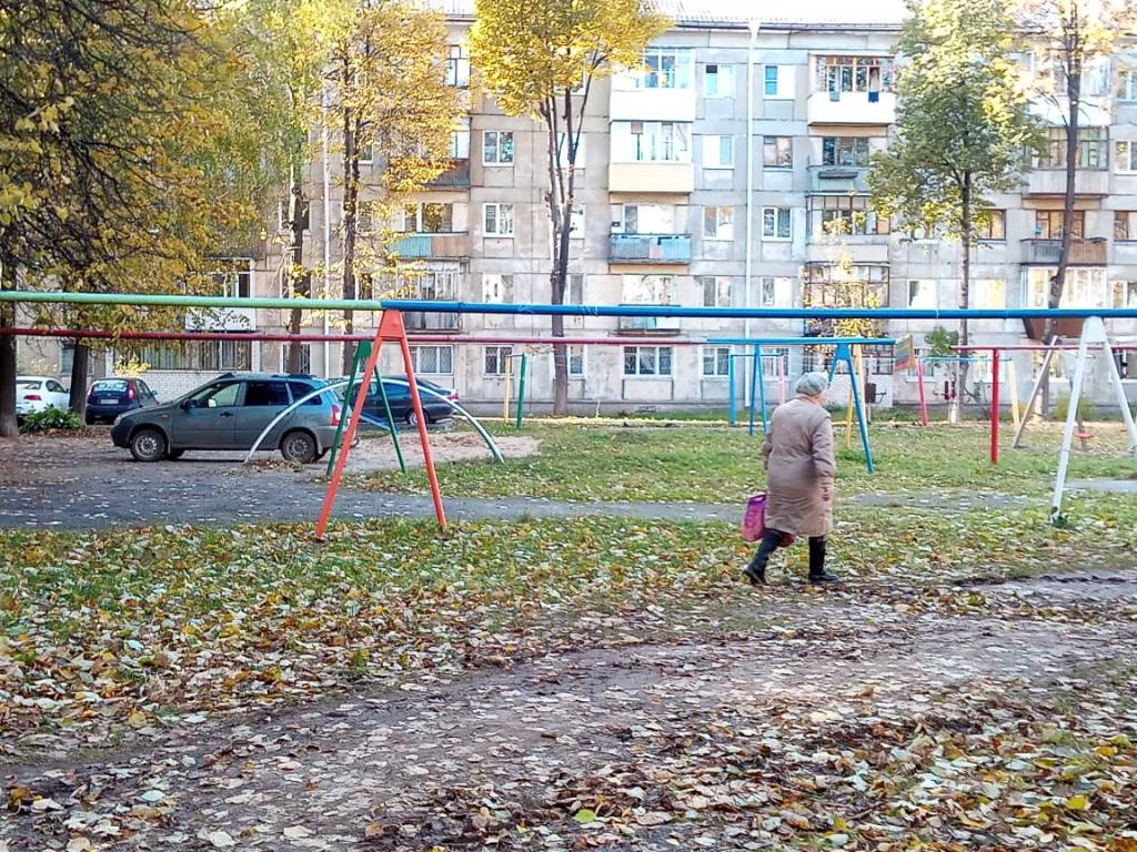 Респ. Марий Эл, г. Йошкар-Ола, ул. Машиностроителей, д. 8-придомовая территория