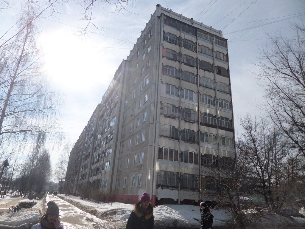 Респ. Марий Эл, г. Йошкар-Ола, ул. Петрова, д. 3-фасад здания