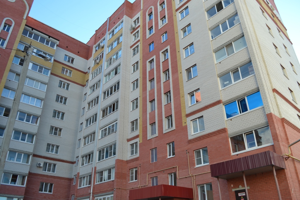 Респ. Марий Эл, г. Йошкар-Ола, ул. Петрова, д. 22-фасад здания