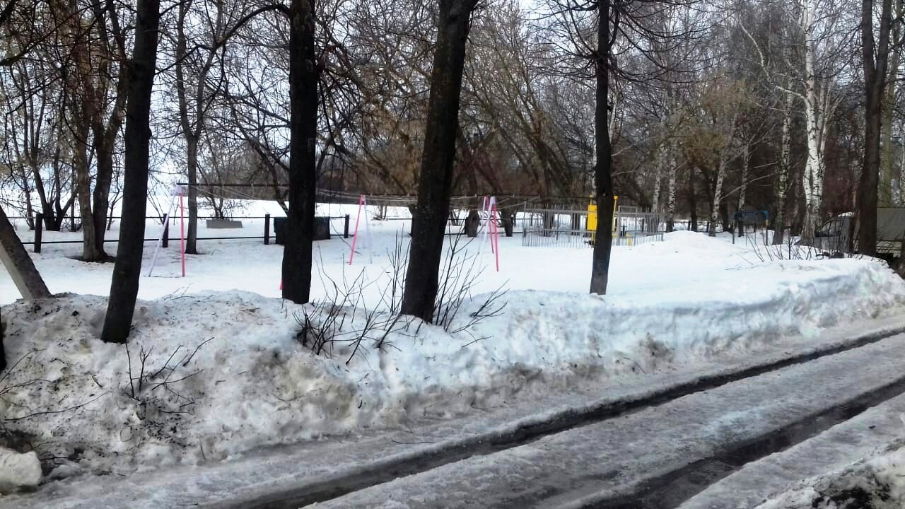 Респ. Марий Эл, р-н. Медведевский, с. Кузнецово, ул. Юбилейная, д. 14-придомовая территория