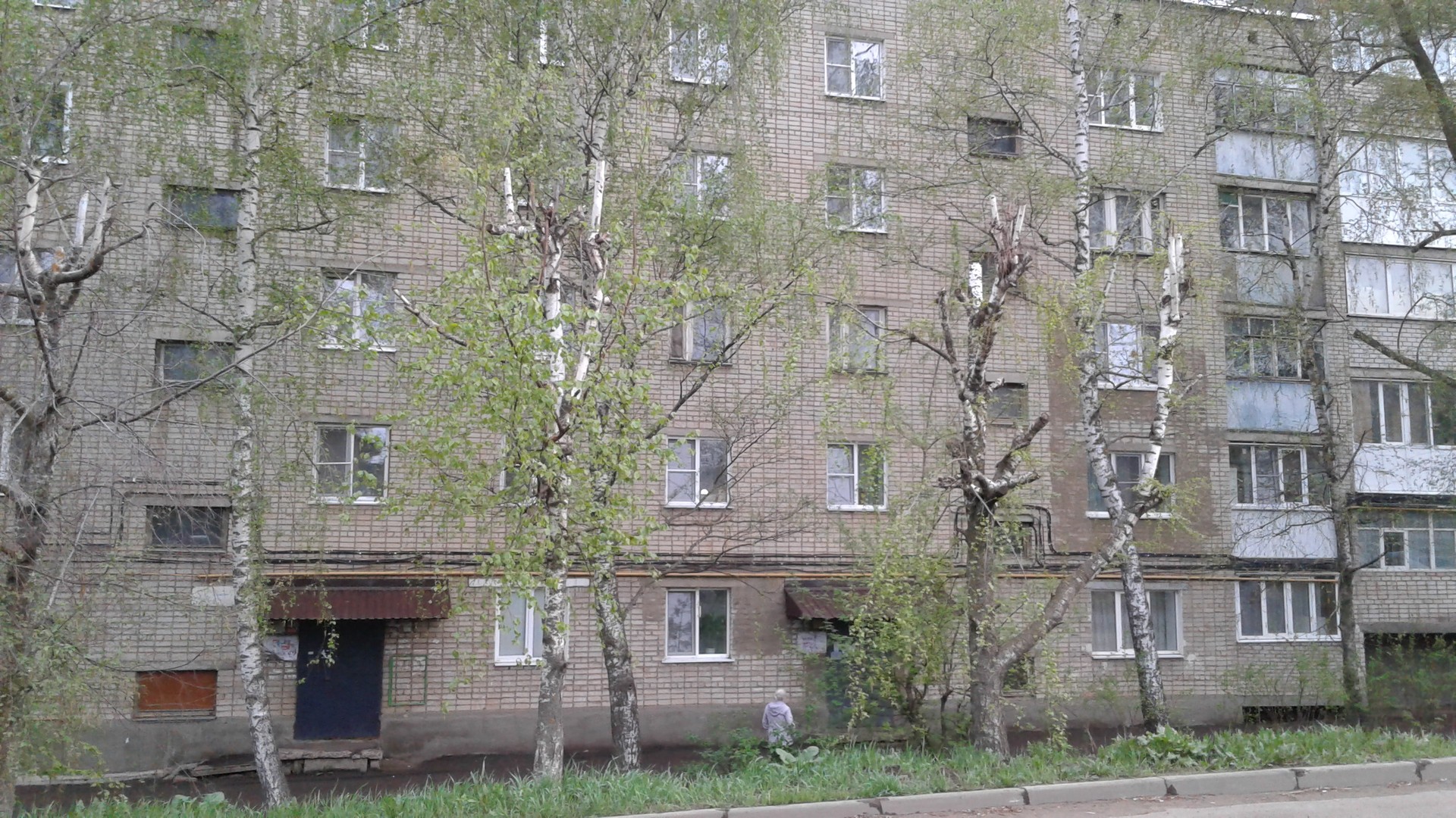 Респ. Мордовия, р-н. Рузаевский, г. Рузаевка, ул. Ухтомского, д. 26-фасад здания
