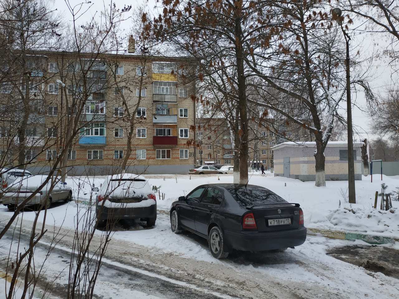 Респ. Мордовия, г. Саранск, пр-кт. 50 лет Октября, д. 2-придомовая территория