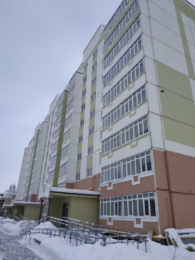 Респ. Мордовия, г. Саранск, ул. Большевистская, д. 122-фасад здания