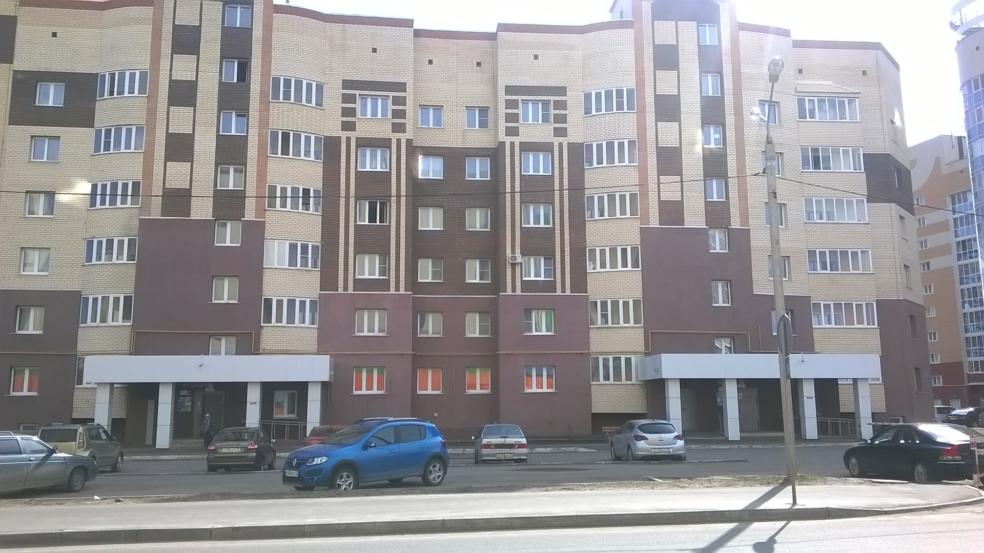 Респ. Мордовия, г. Саранск, ул. Волгоградская, д. 77-фасад здания