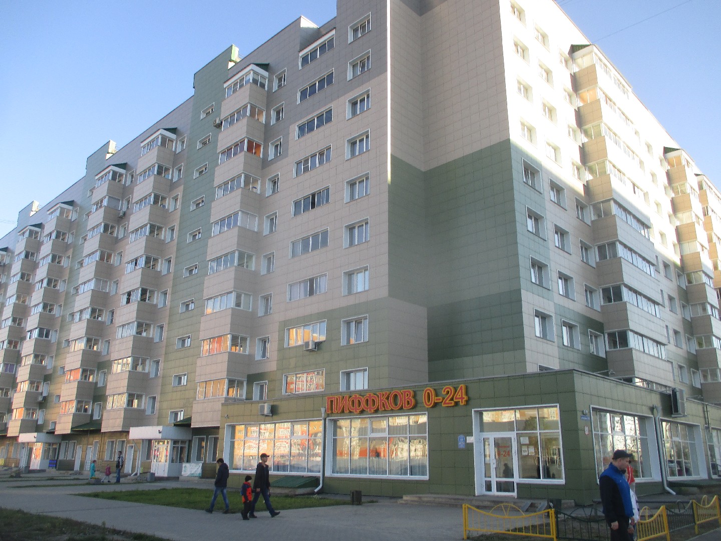 край. Алтайский, г. Барнаул, ул. Балтийская, д. 103-фасад здания