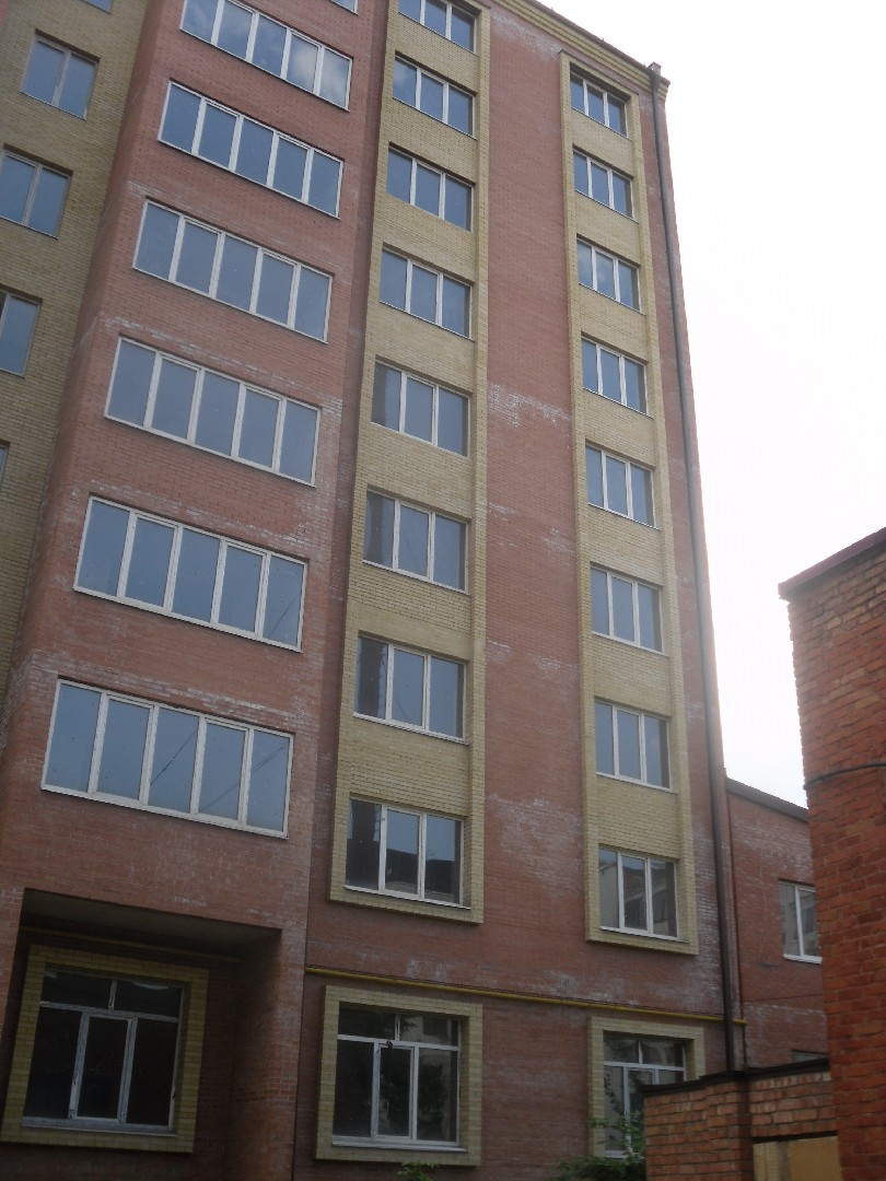 Респ. Северная Осетия - Алания, г. Владикавказ, ул. Гадиева, д. 56-фасад здания