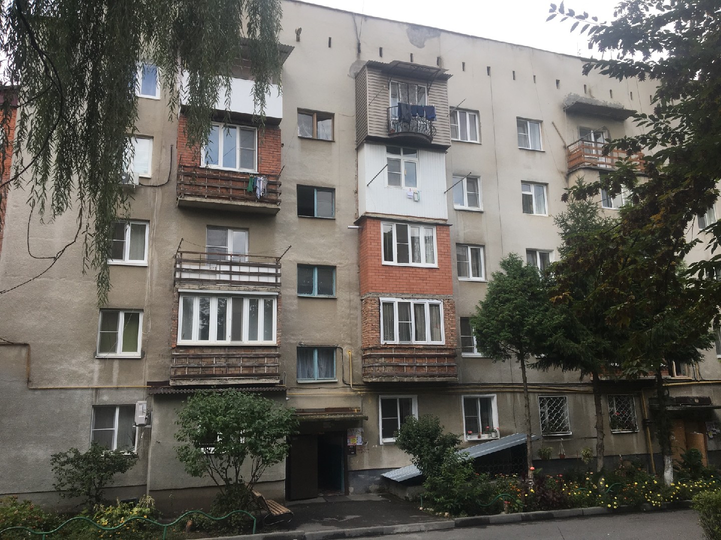 Респ. Северная Осетия - Алания, г. Владикавказ, ул. Гадиева, д. 62, к. 2-фасад здания