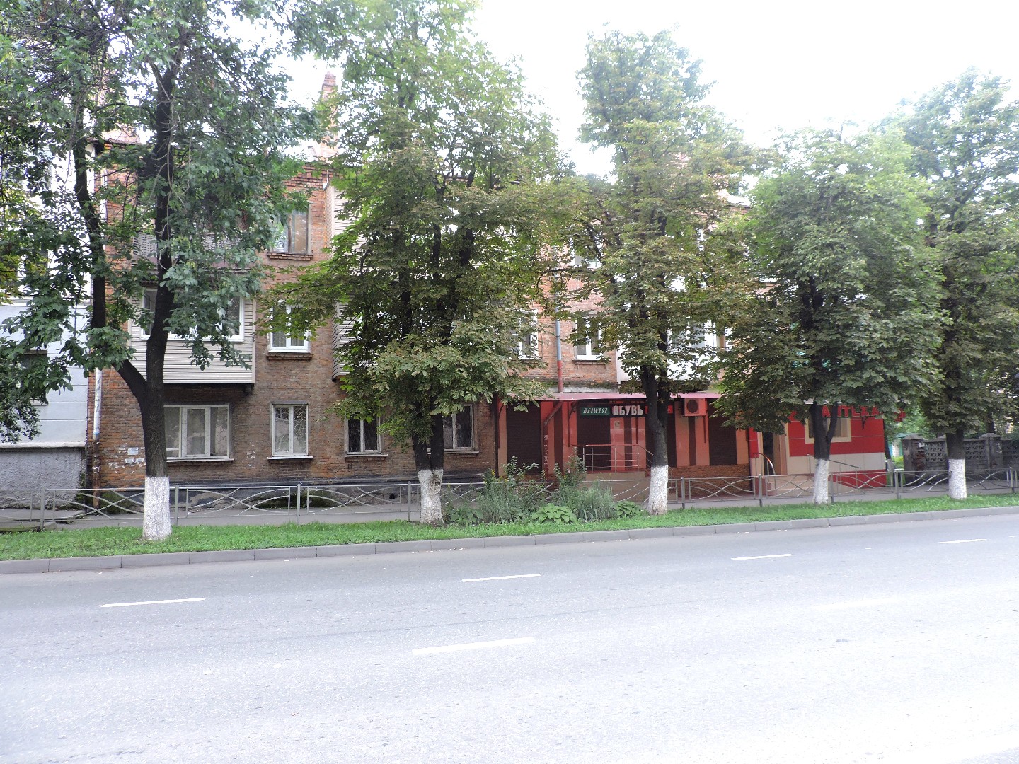 Респ. Северная Осетия - Алания, г. Владикавказ, ул. Иристонская, д. 19-фасад здания