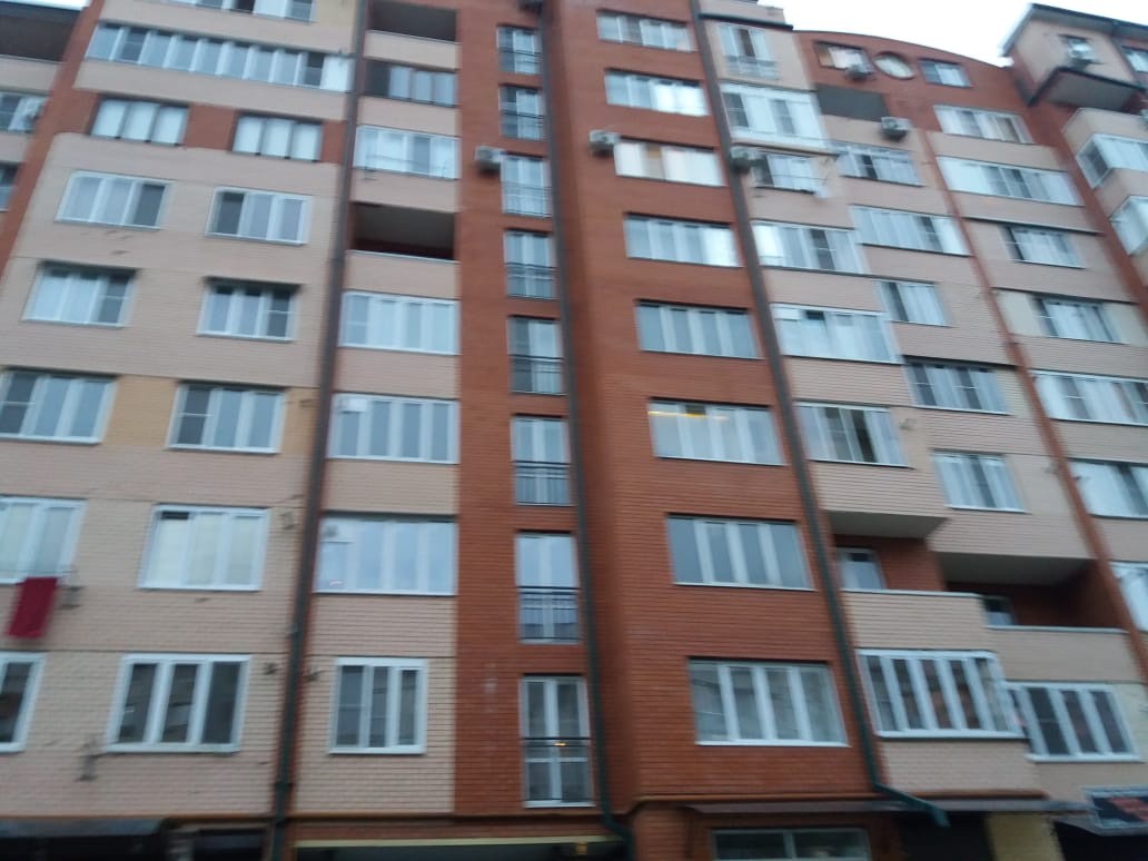 Респ. Северная Осетия - Алания, г. Владикавказ, ул. Кырджалийская, д. 1-фасад здания
