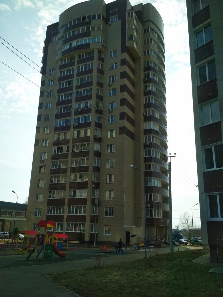 Респ. Татарстан, г. Казань, ул. Аделя Кутуя, д. 110Б-фасад здания