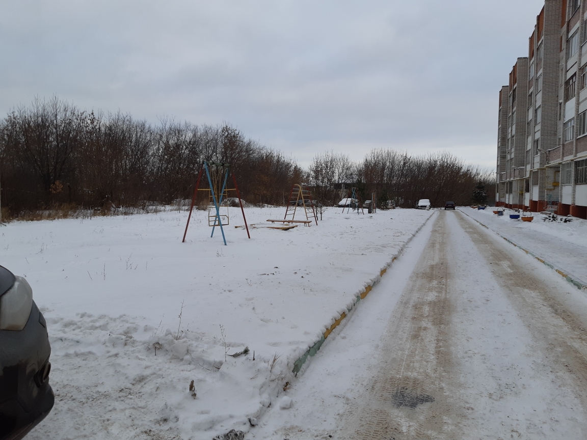 Респ. Татарстан, г. Казань, ул. Академика Арбузова, д. 19-придомовая территория