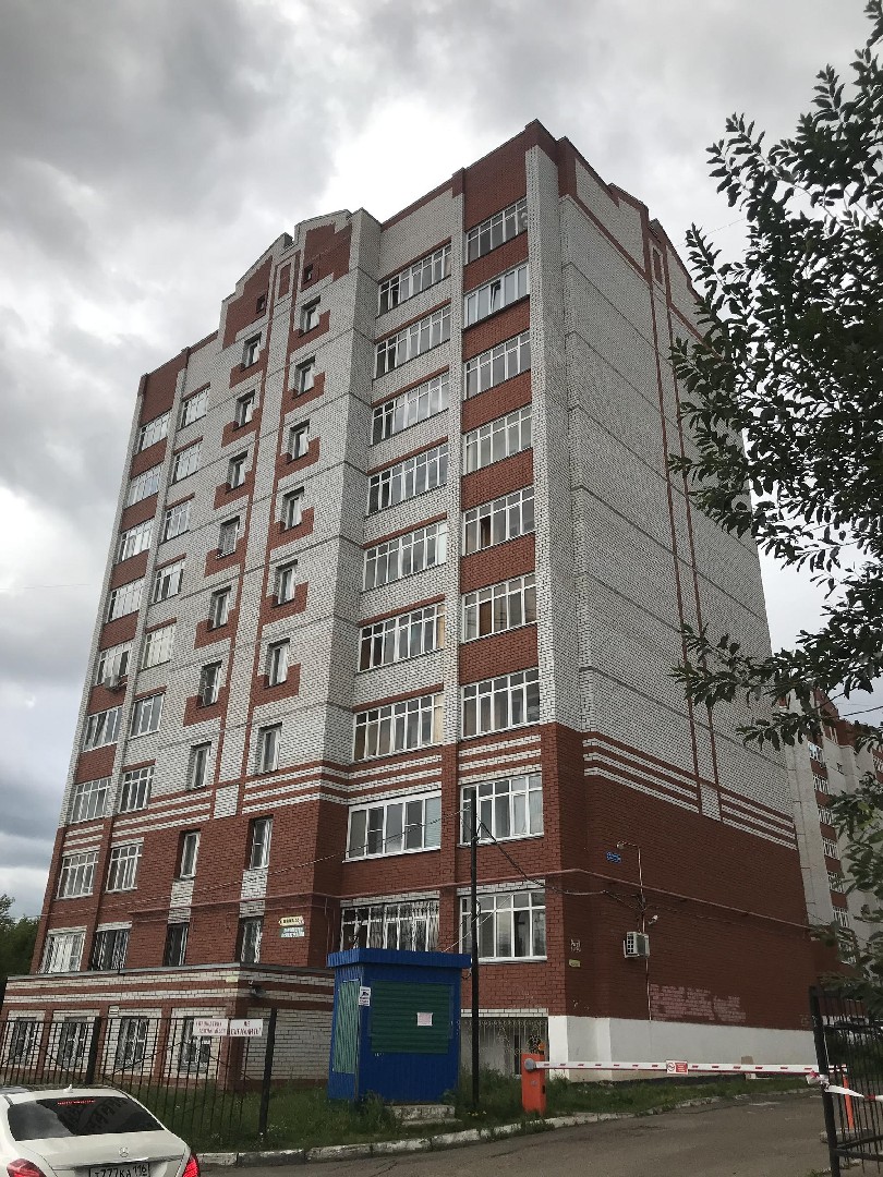 Респ. Татарстан, г. Казань, ул. Академика Губкина, д. 30Б-фасад здания