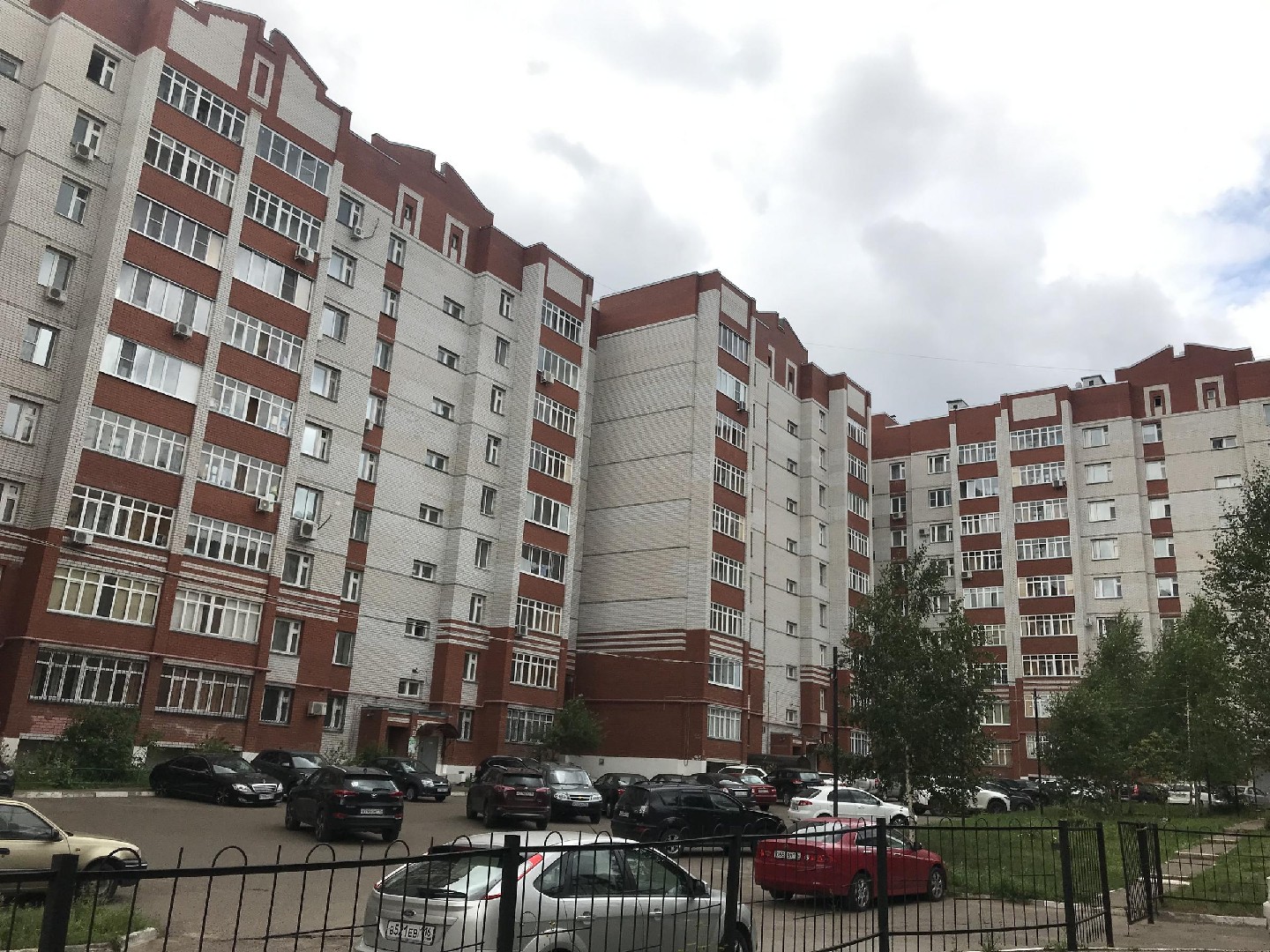 Респ. Татарстан, г. Казань, ул. Академика Губкина, д. 30Б-фасад здания