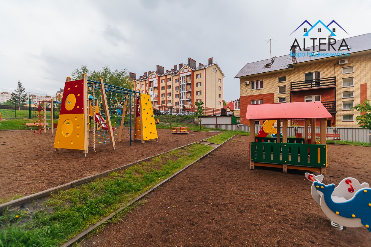 Респ. Татарстан, г. Казань, ул. Академика Завойского, д. 21-придомовая территория