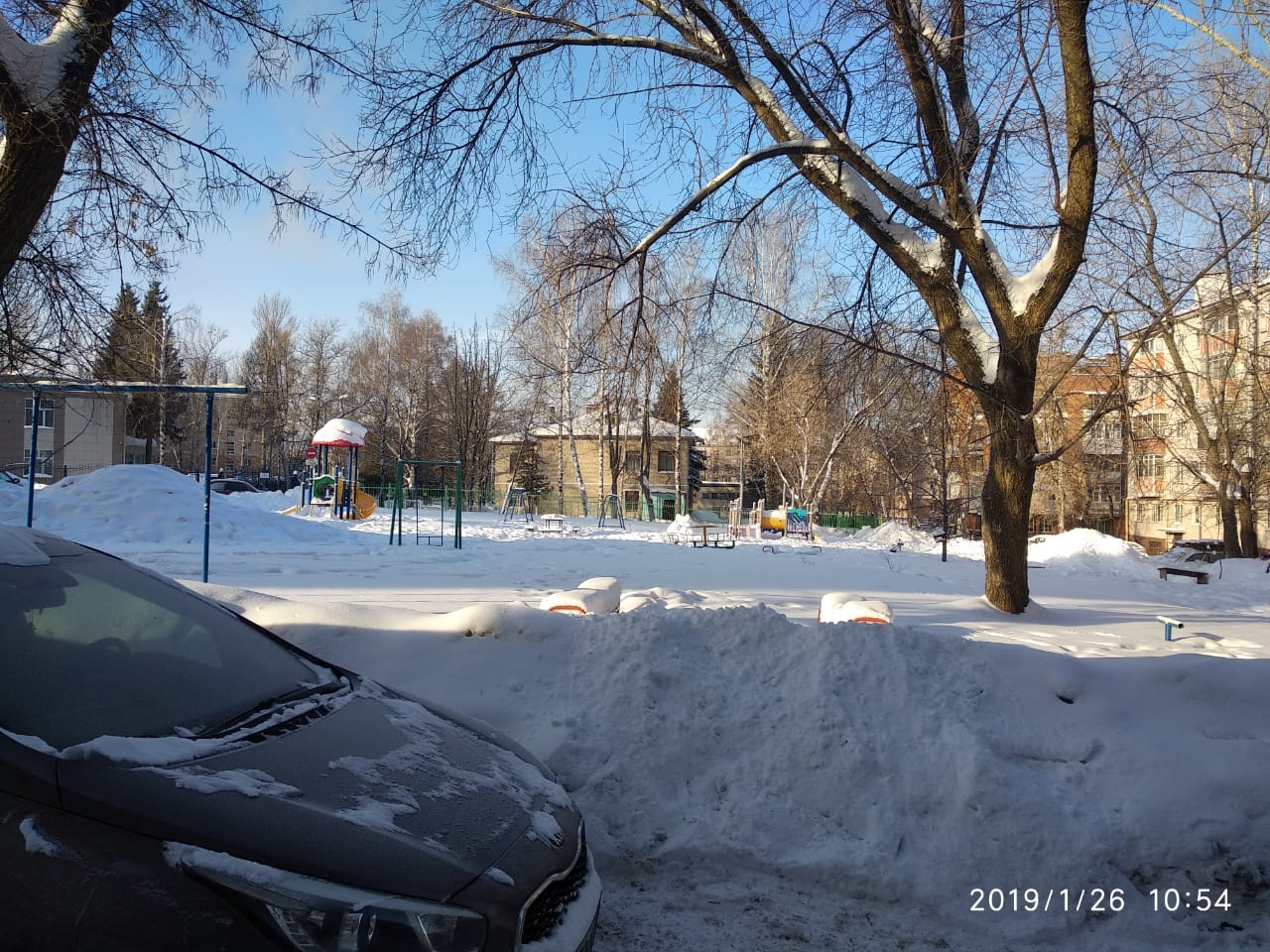 Респ. Татарстан, г. Казань, ул. Академика Кирпичникова, д. 27-придомовая территория