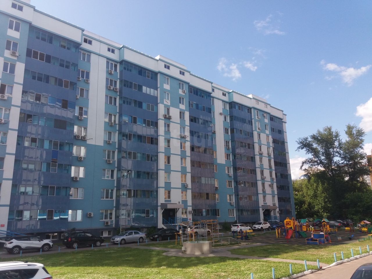 Респ. Татарстан, г. Казань, ул. Амирхана Еники, д. 17Б-фасад здания