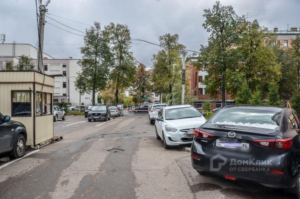 Респ. Татарстан, г. Казань, ул. Вишневского, д. 3-придомовая территория