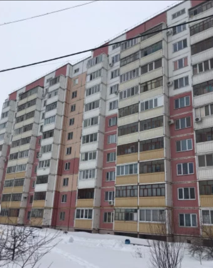 Респ. Татарстан, г. Казань, городок. Военный 33, д. 12-фасад здания