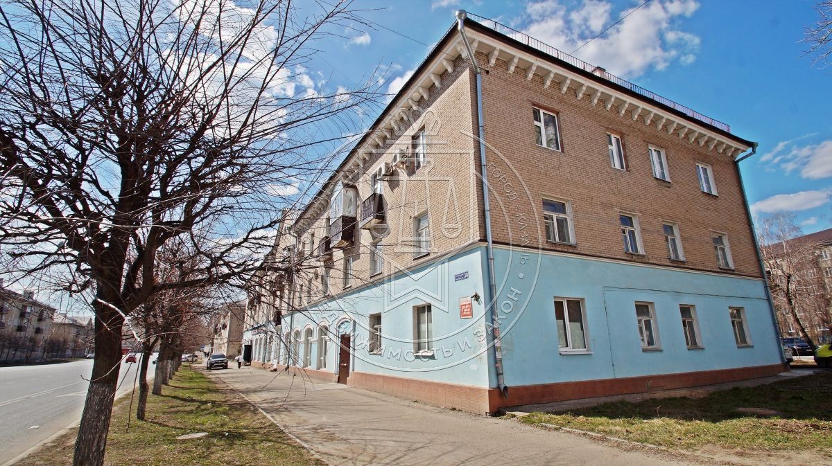 Респ. Татарстан, г. Казань, ул. Восстания, д. 30-фасад здания