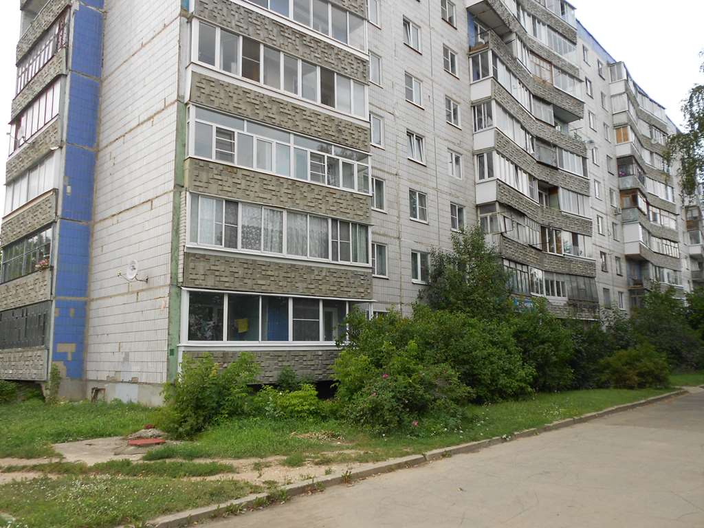 обл. Владимирская, г. Ковров, ул. Дегтярева, д. 162-фасад здания