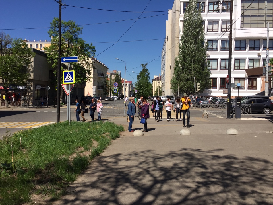 Респ. Татарстан, г. Казань, ул. Гоголя, д. 16/56-придомовая территория