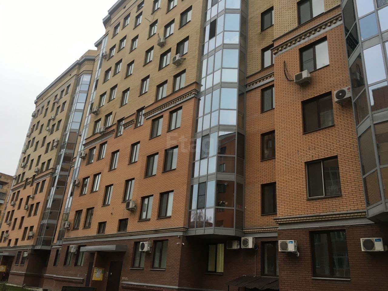 Респ. Татарстан, г. Казань, ул. Достоевского, д. 52-фасад здания