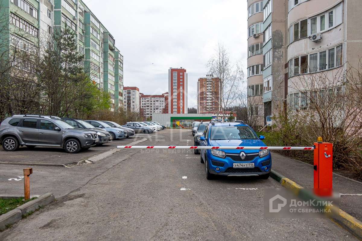 Респ. Татарстан, г. Казань, ул. Дубравная, д. 49А-придомовая территория