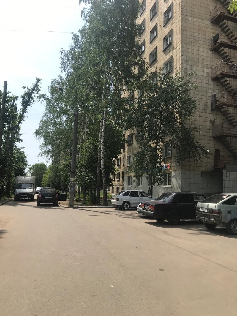 Респ. Татарстан, г. Казань, ул. Карбышева, д. 60-придомовая территория